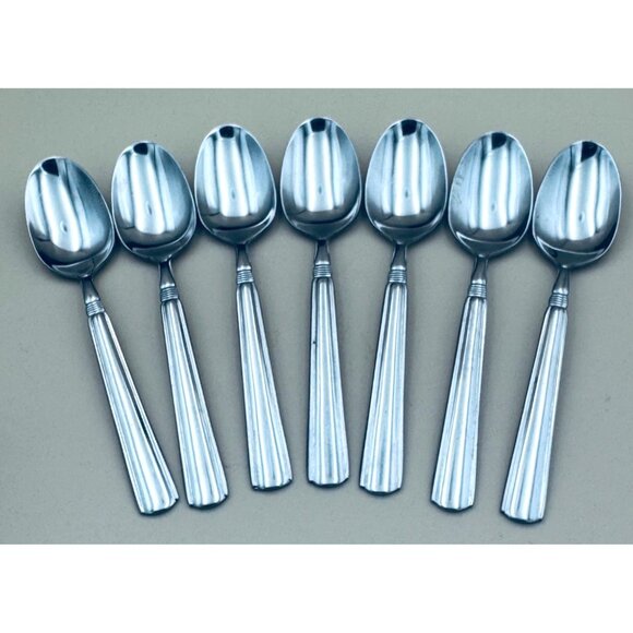 7 Pfaltzgraff KENILWORTH Tea Spoons 18/10 Stainless Steel Discontinued - Picture 1 of 8
